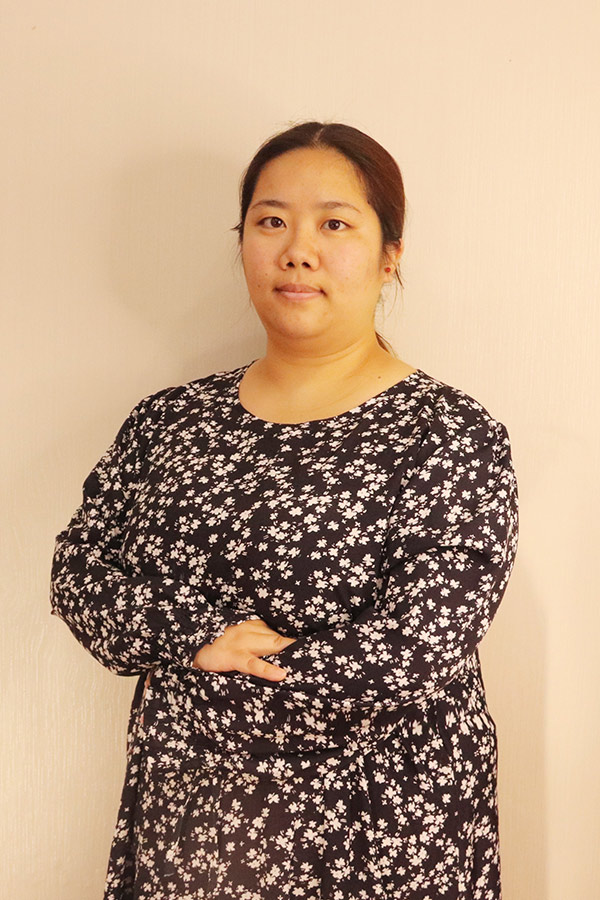 横山候洋  本科学历，优秀班主任
